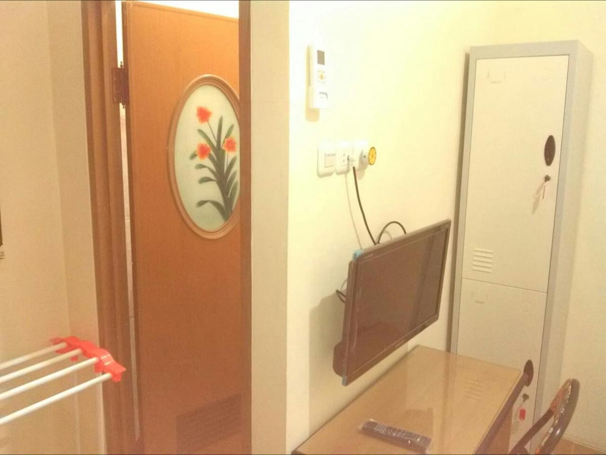 Hotel Danyshom Cikarang Esterno foto
